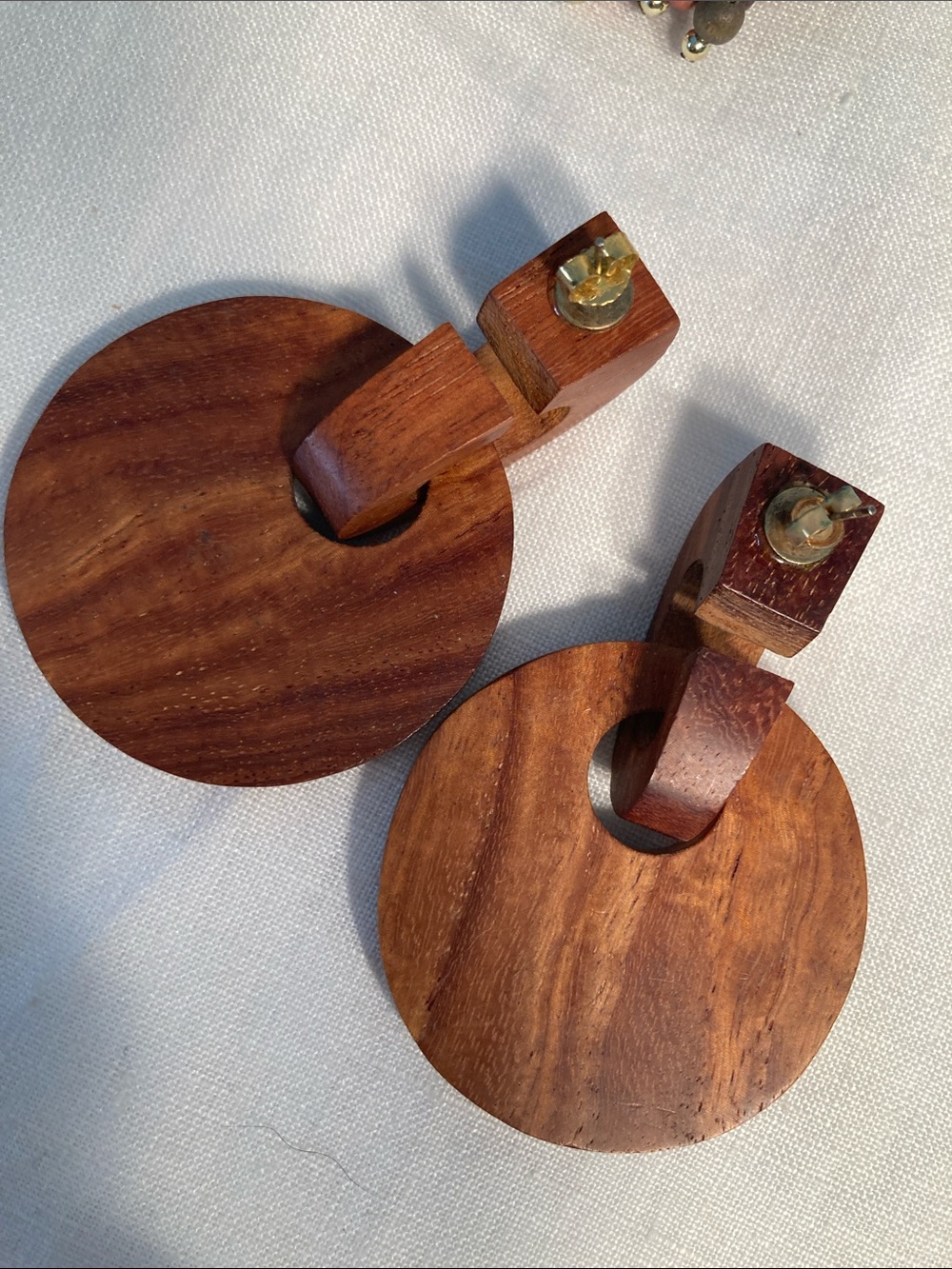 Large bundle of exotic wood earrings and bracelets - Picture 3 of 16